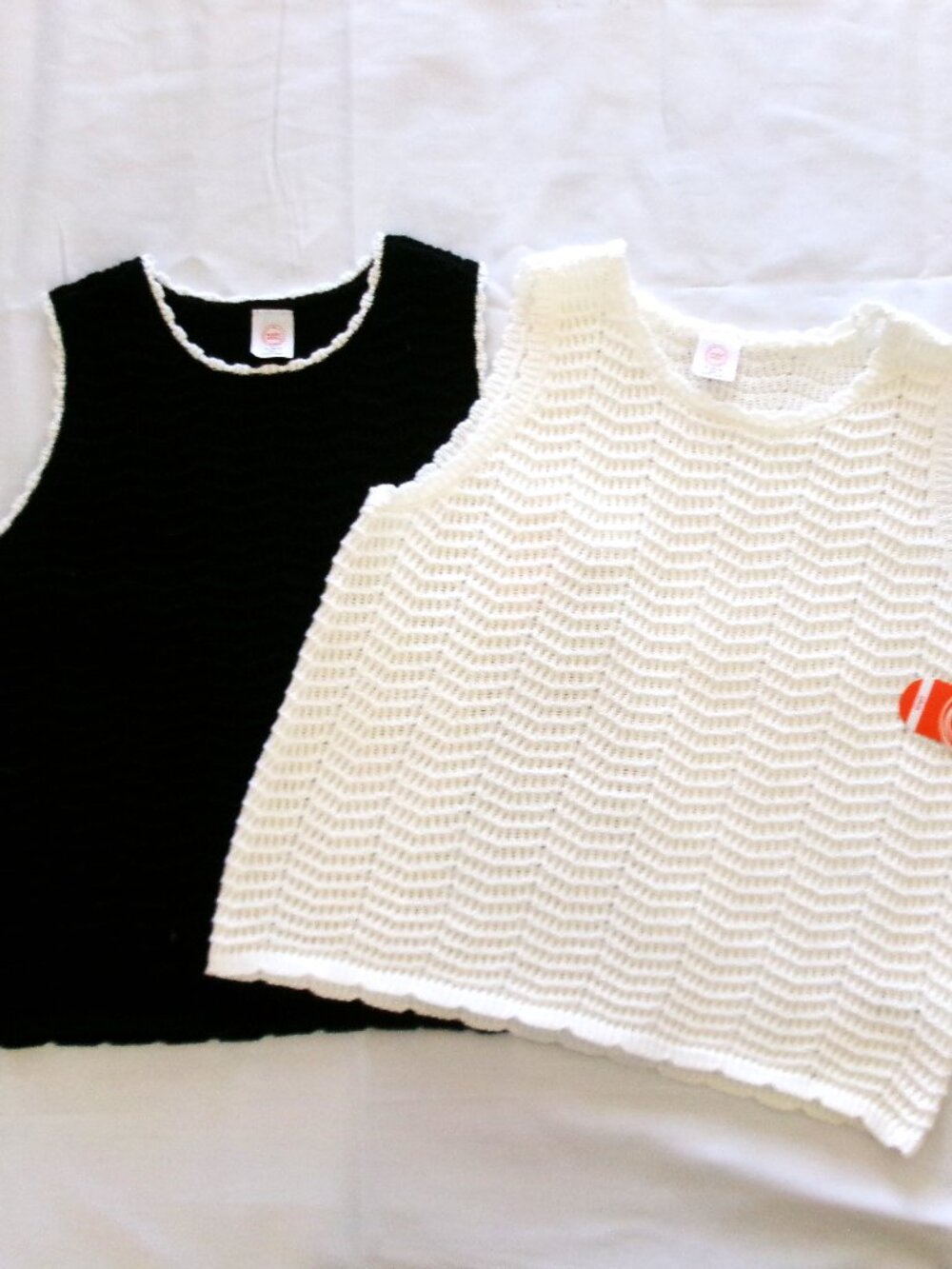 PLUS SIZE GIRLS LOT OF 2 TANK SWEATERS